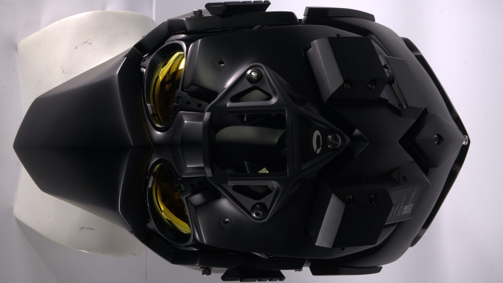 Ronin Breacher crown, three-quarter, lens frames and defogger fans visible