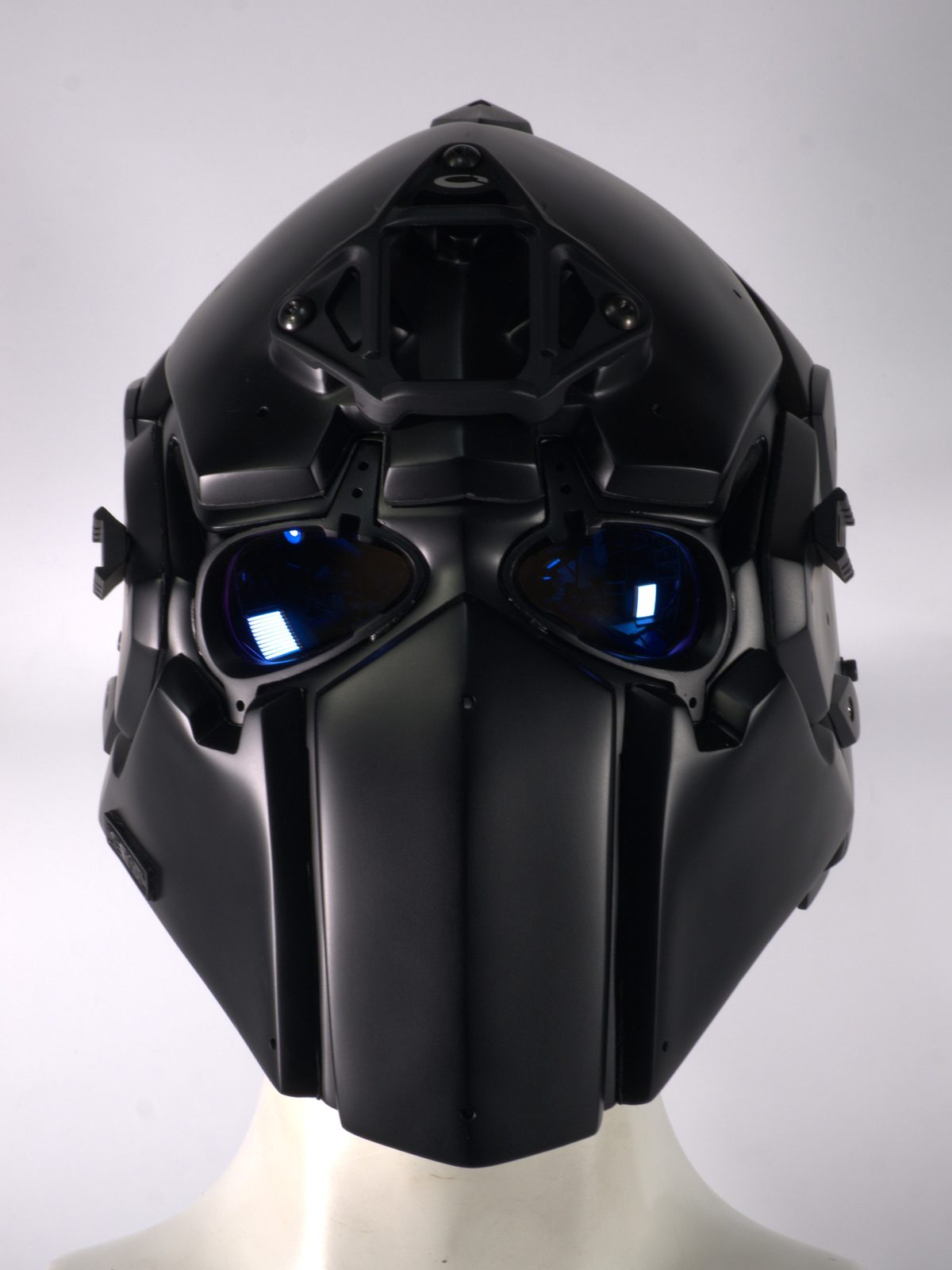 Ronin Breacher, front, blue lens set